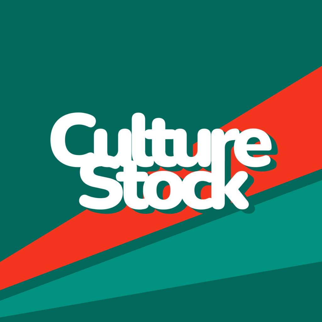 Logo Culturestock warna putih dengan latar hijau dan strip berwarna oranye dan hijau